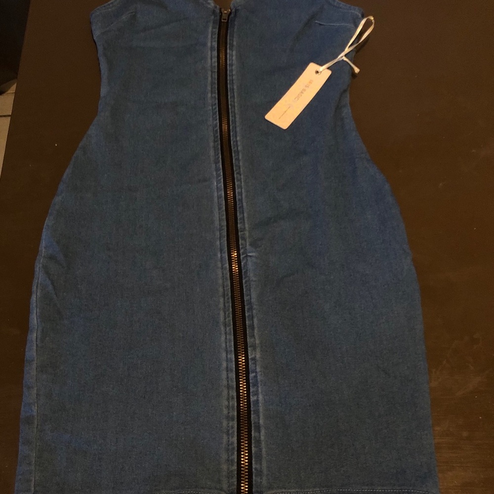 Iris Basic Denim Dress!! Really hot BRAND NEW